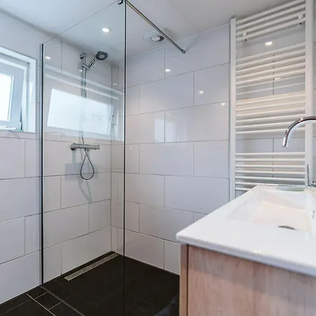 Holiday home Prinsenhof 76 - - Lekker Stekje Ouddorp